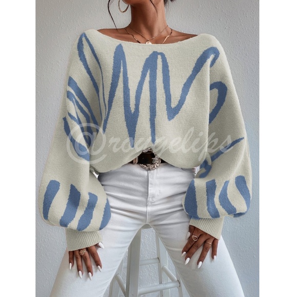 Knit Graphic Pullover Sweater Dirty Off White with Blue Bishop Sleeve Stretchy - Picture 3 of 11